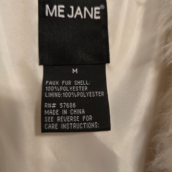 Me Jane faux fur vest size M - Picture 3 of 4
